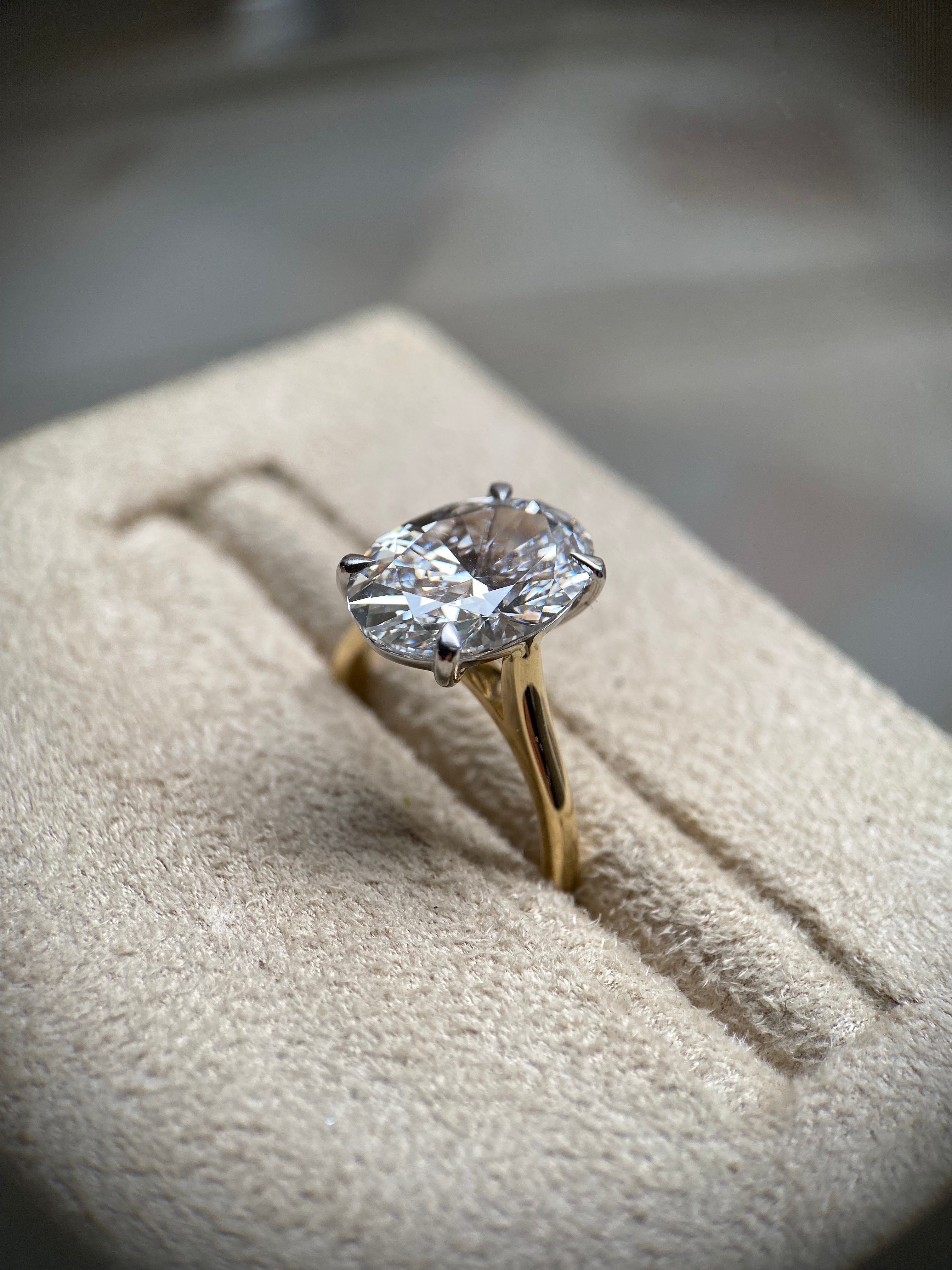 diamond cuts explained showing round, princess and emerald diamond shapes