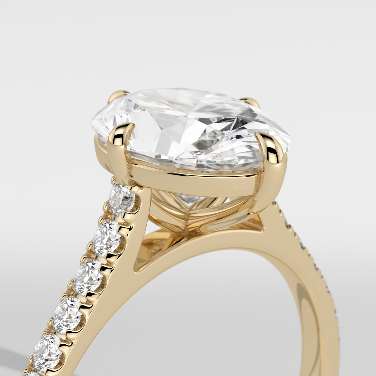 New-Aurora Oval Compass 2ct 18YG