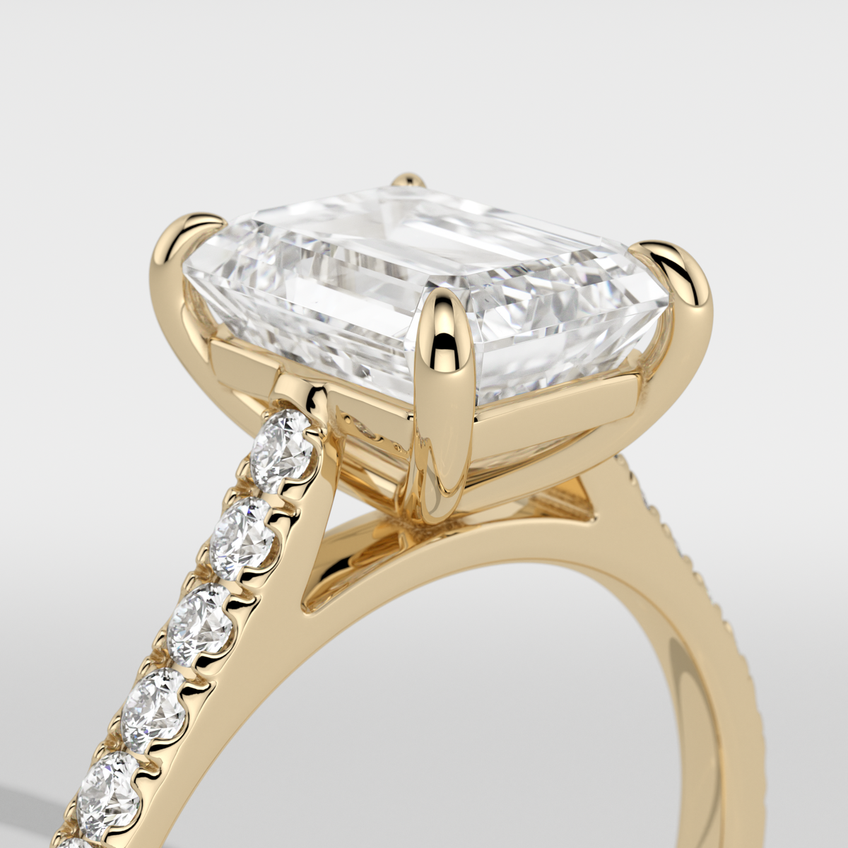 New-Aurora Emerald 2ct 18YG