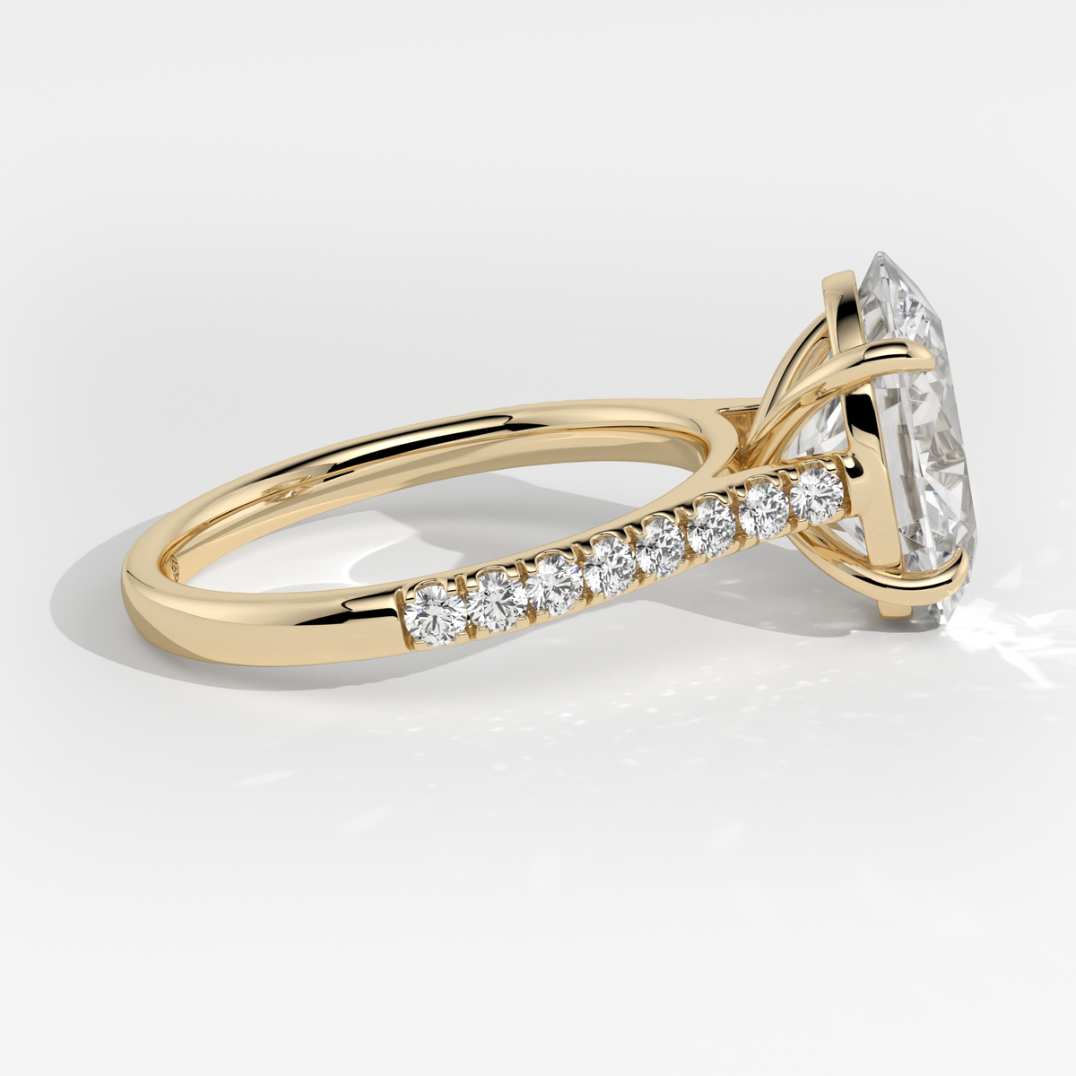 New-Aurora Oval 3ct 18YG