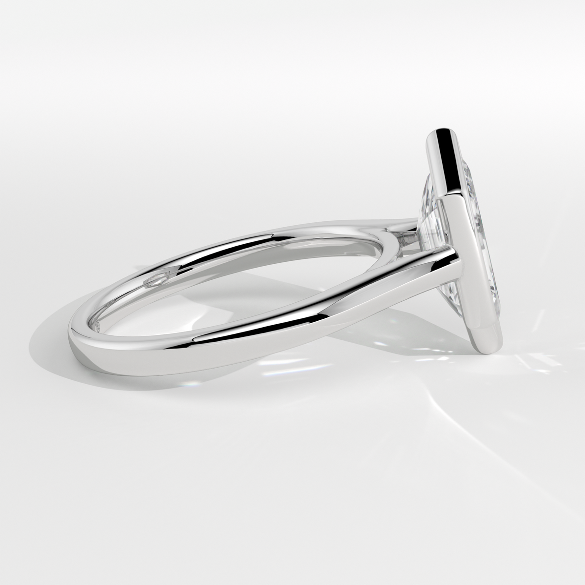 New-Bezel Elongated Hexagon 1.5ct PL