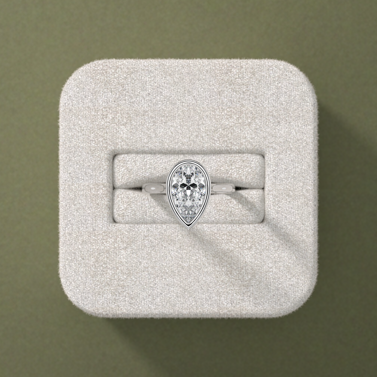 New-Bezel Pear 2ct PL