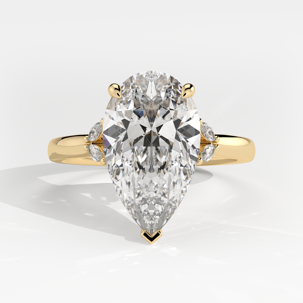 New-Duala Pear 3ct 18YG