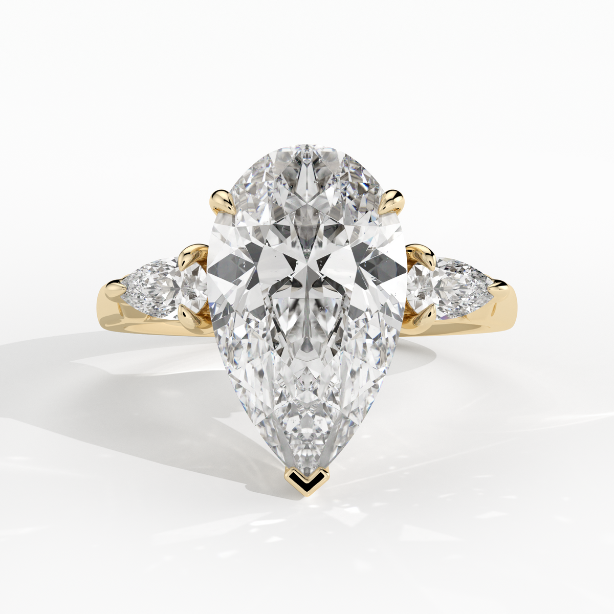 New-Hazel Pear 3ct 18YG