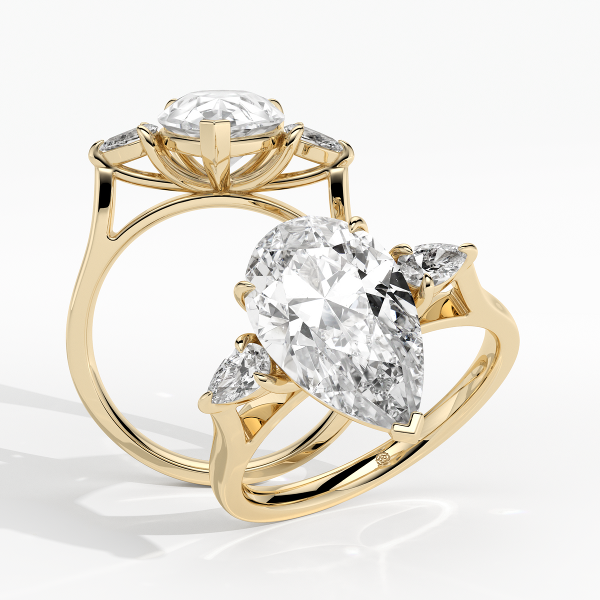 New-Hazel Pear 3ct 18YG