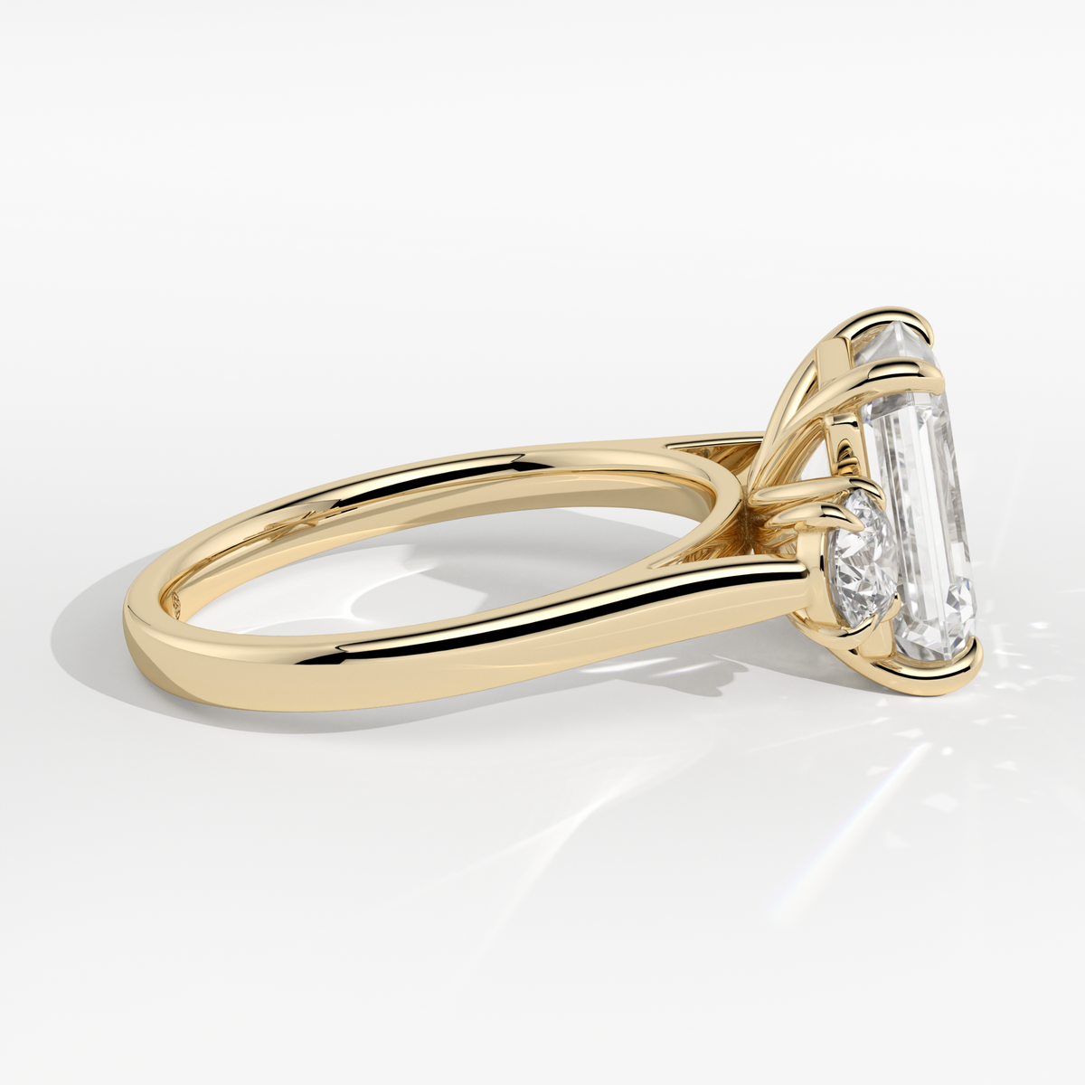 New-Solace Emerald 3ct 18YG
