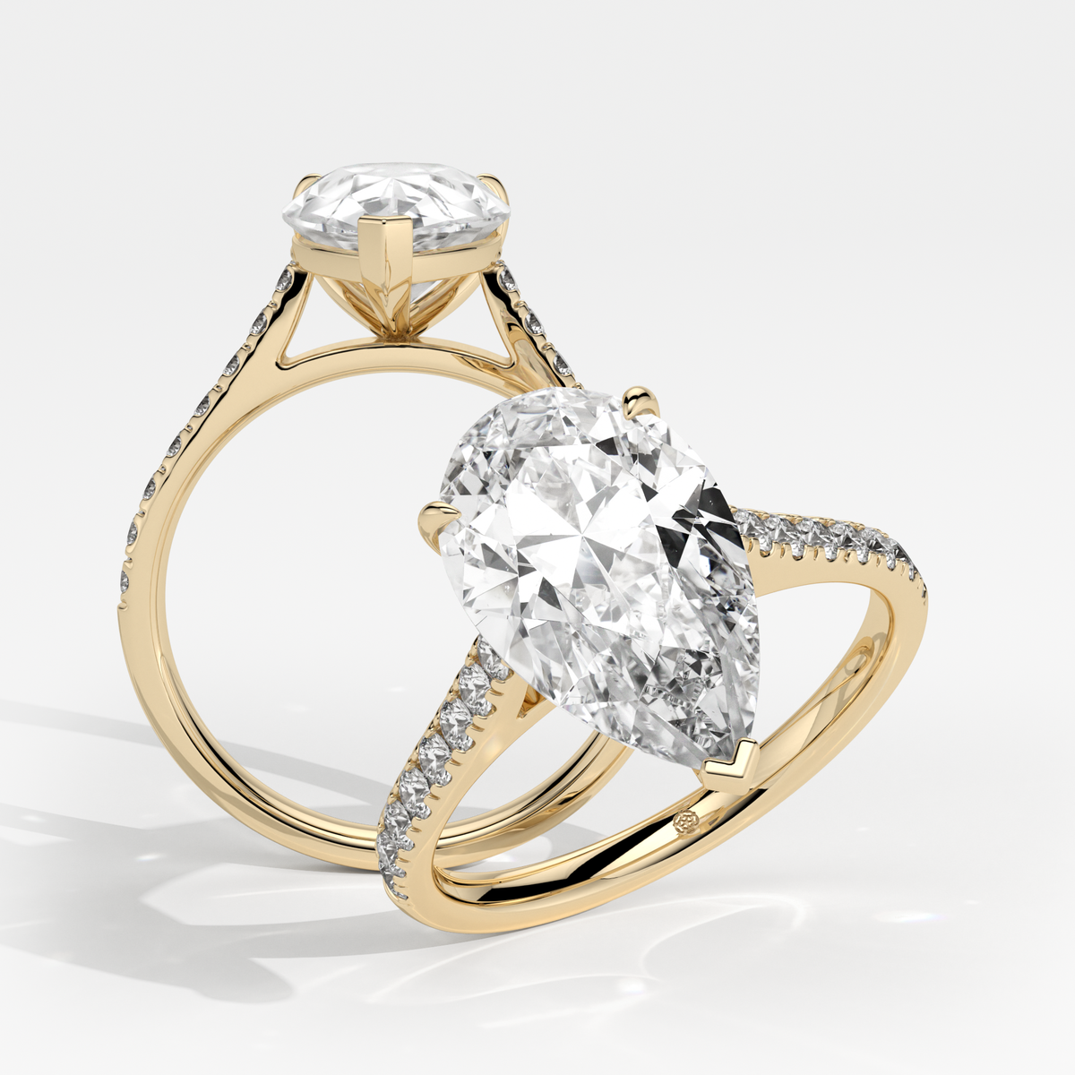 New-Aurora Pear 3ct 18YG