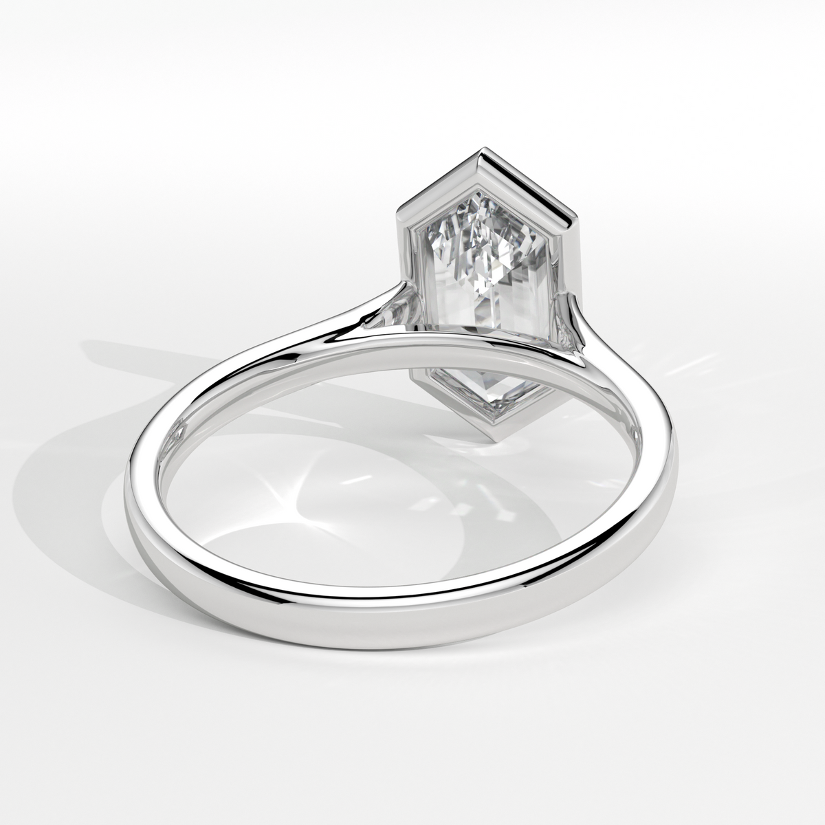New-Bezel Elongated Hexagon 1.5ct PL