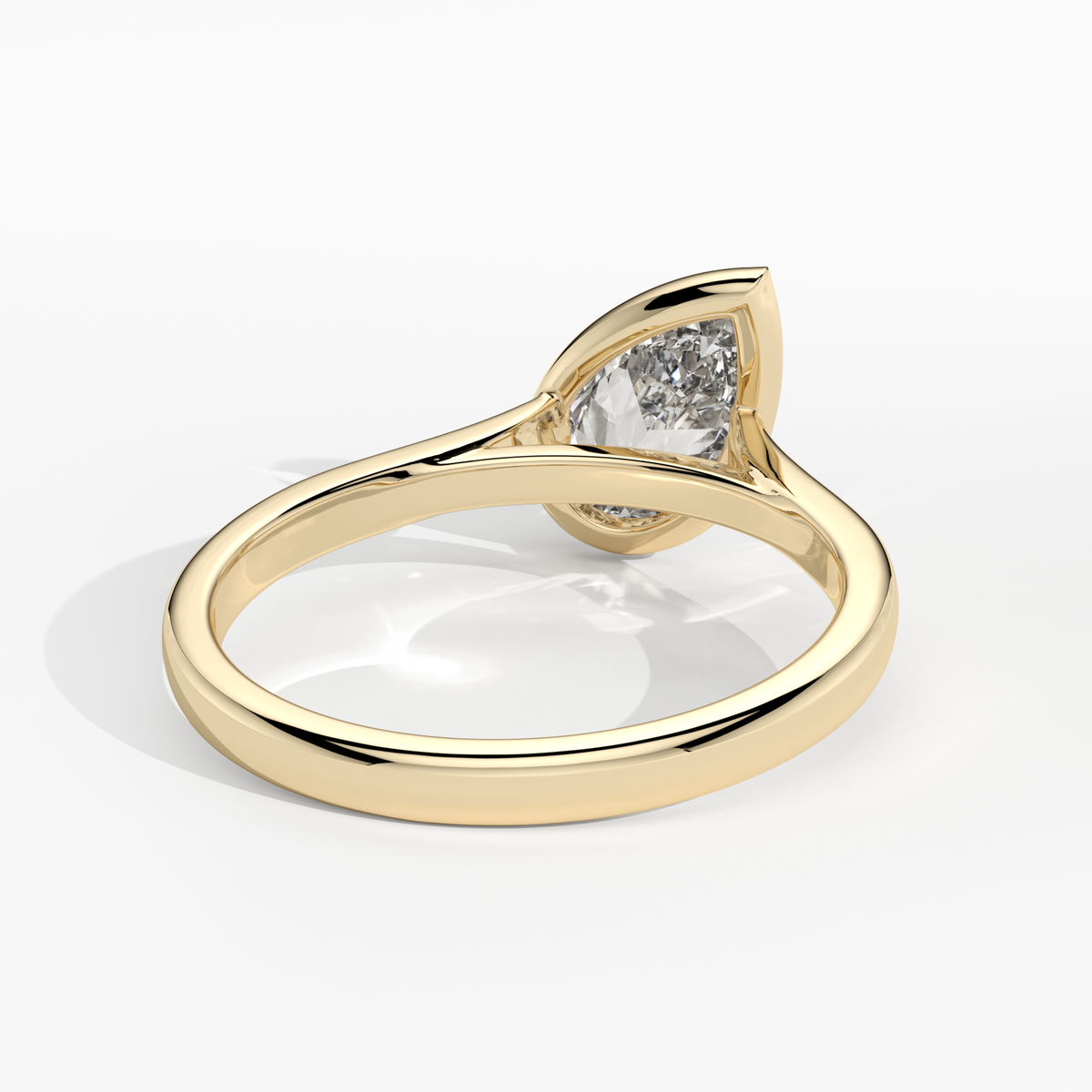 New-Bezel Pear Off 1ct 18YG