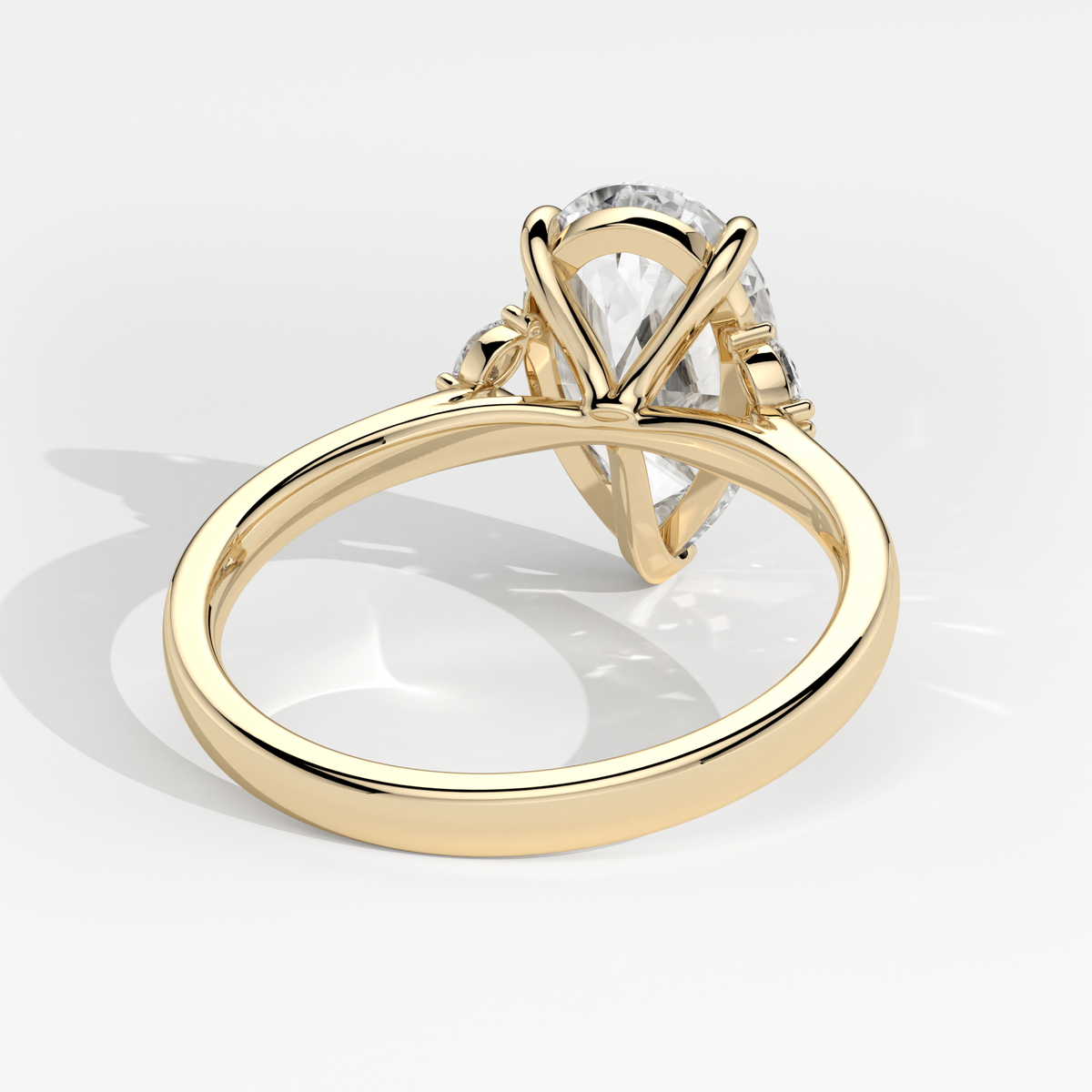 New-Duala Pear 3ct 18YG