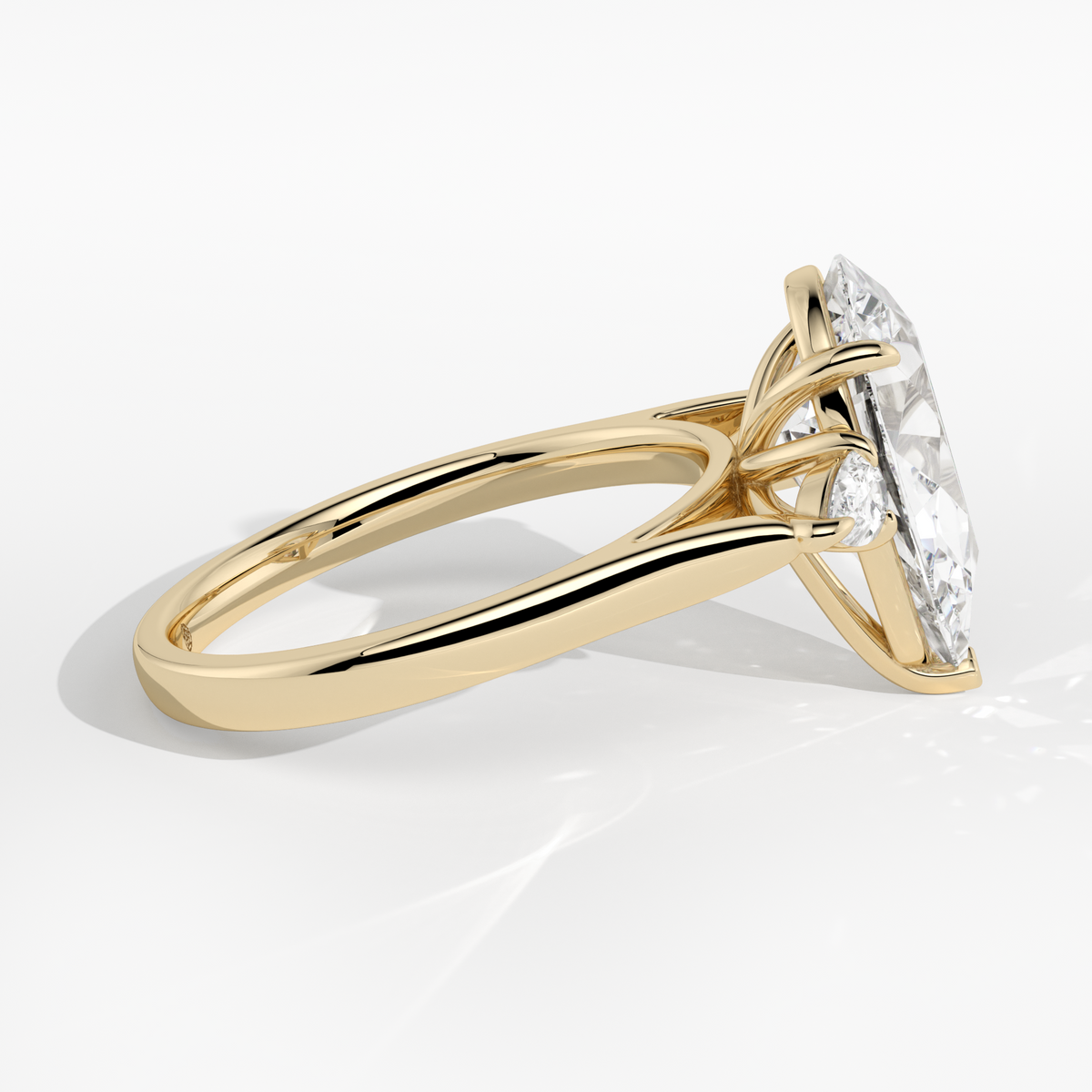New-Hazel Pear 3ct 18YG