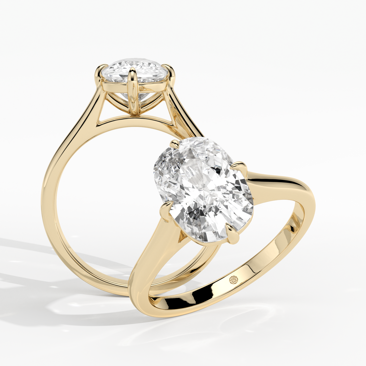 New-Adore Cushion 3ct 18YG Compass